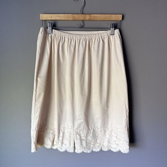 Vintage Wonder Maid Half Slip Pink Womens L 100% Antron Lace Slit Non Cling USA - Picture 7 of 10